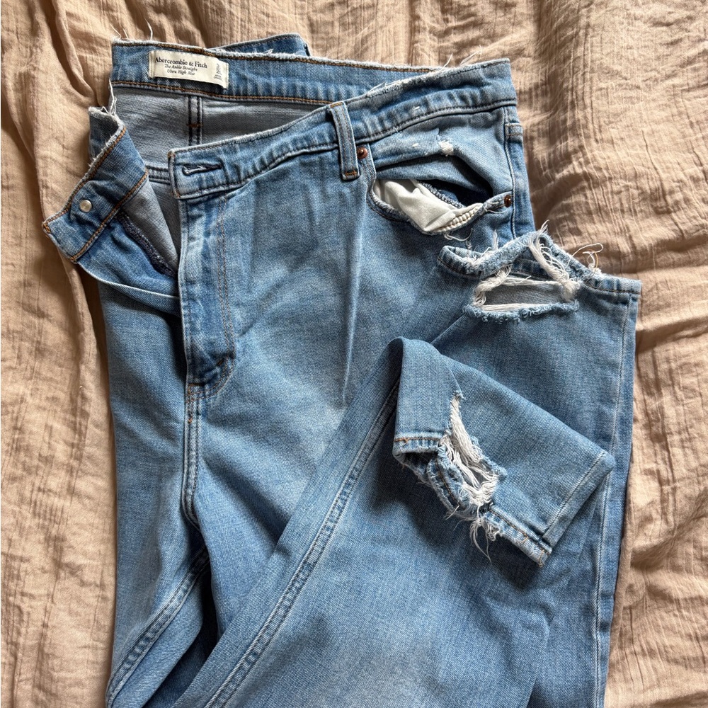 A&F ankle straight high rise